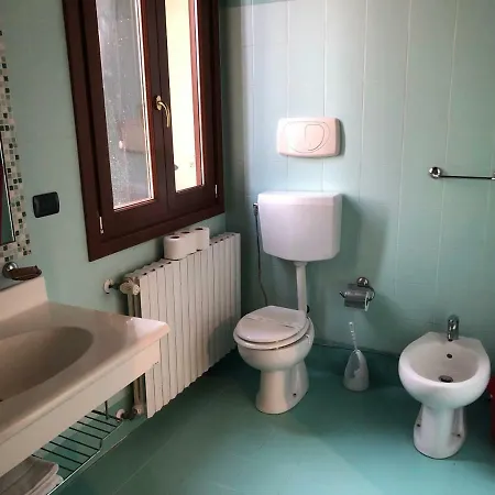 Hostel Adige