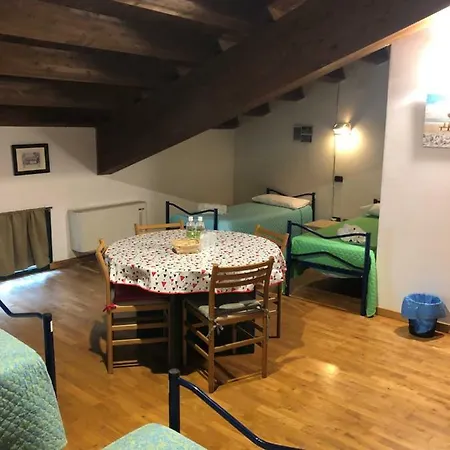 Adige Hostel *